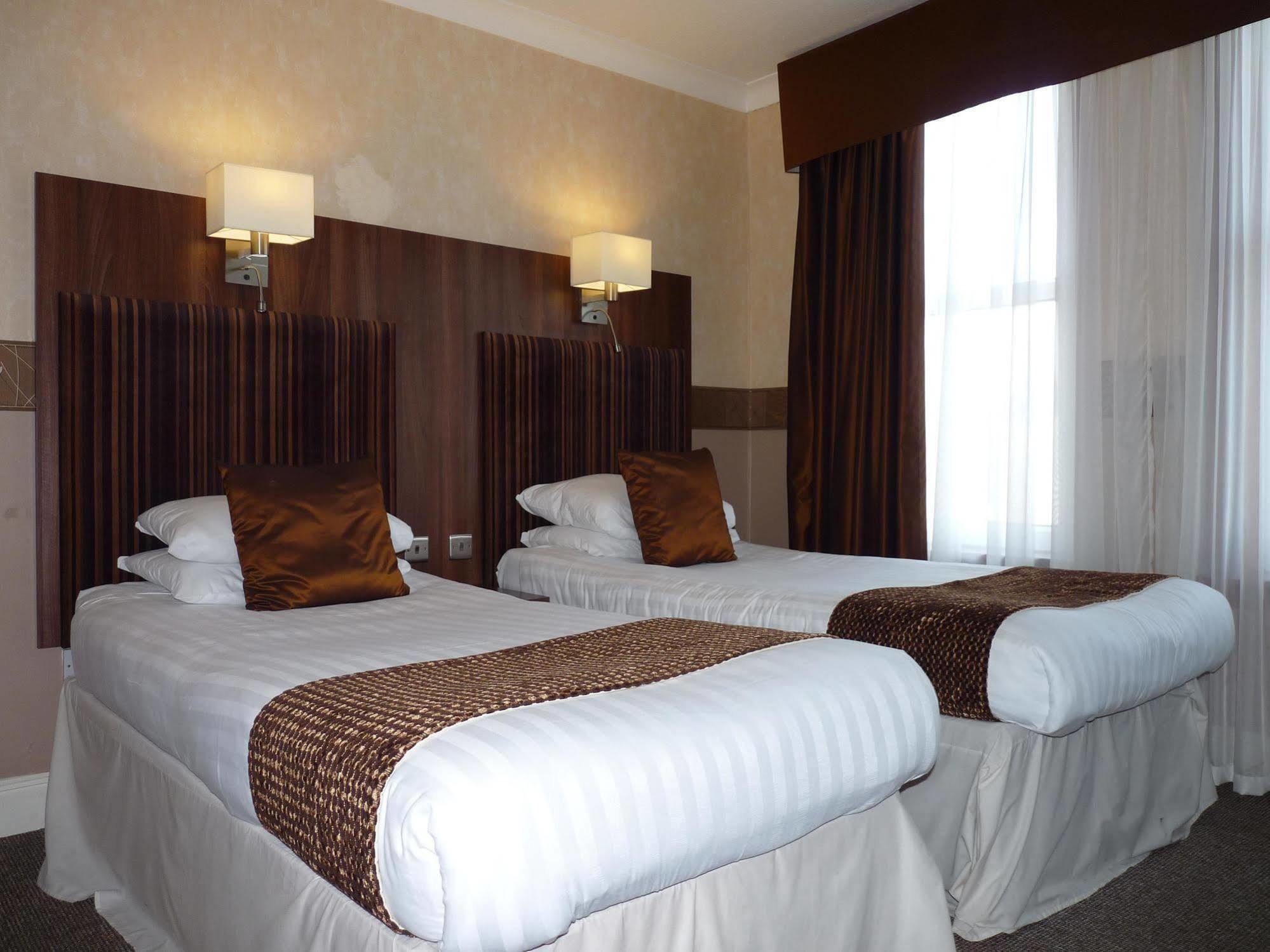 The Park Hotel Dunoon Exterior photo