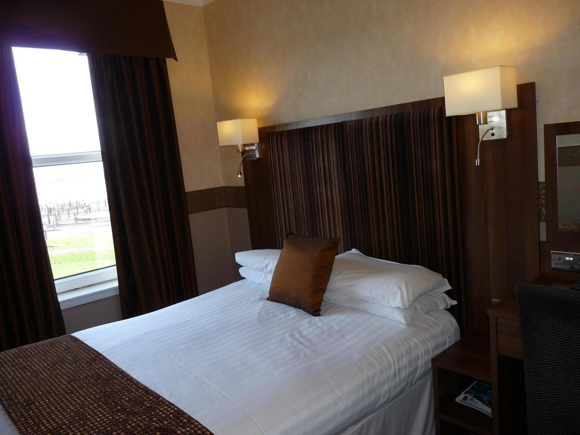 The Park Hotel Dunoon Exterior photo