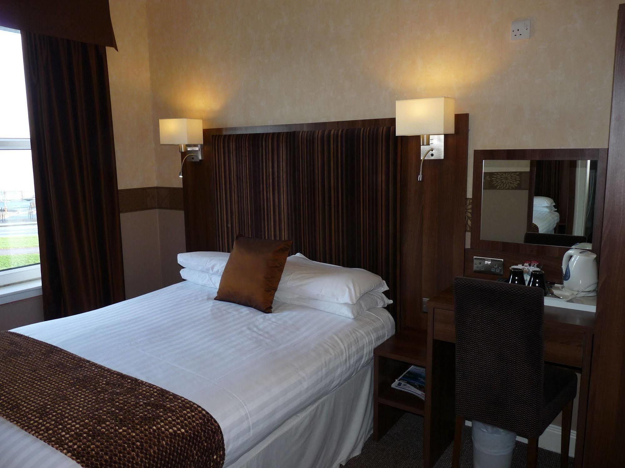 The Park Hotel Dunoon Exterior photo